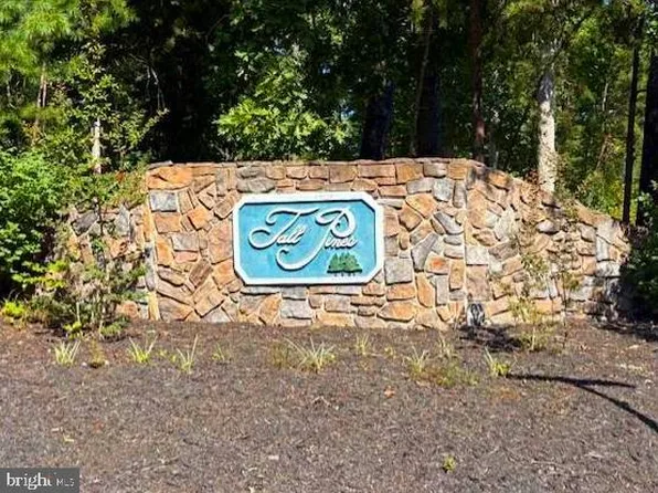 76 Centerville Rd, Mineral, VA 23117