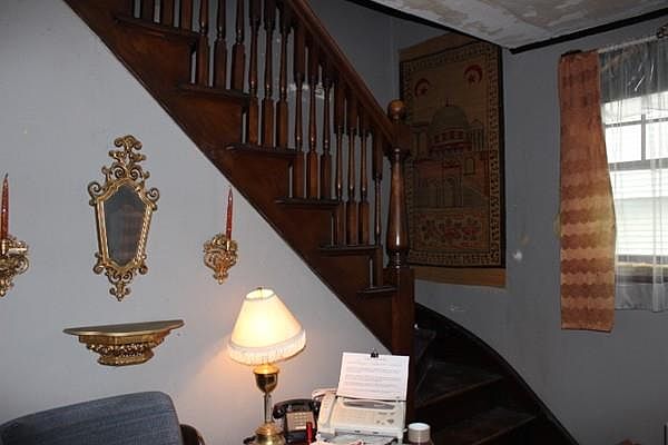 2nd image of 54 Rosseter St