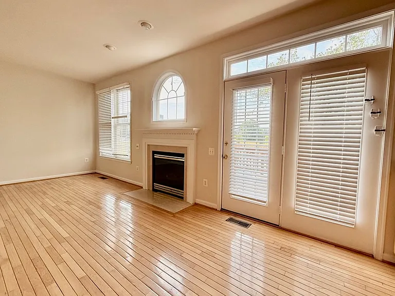 6130 Stonehenge Pl — Photo 10