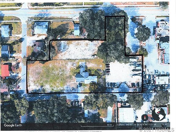 2nd image of 208 E 28th St