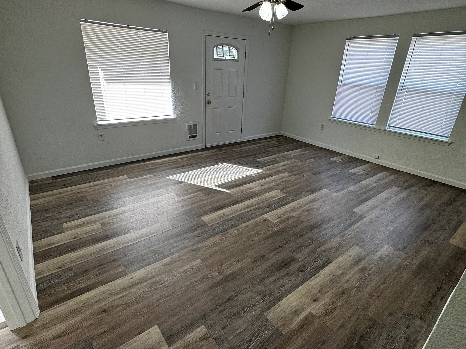 108 N National Ave — Photo 2