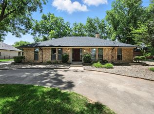 7205 Westover Dr, Granbury, TX 76049