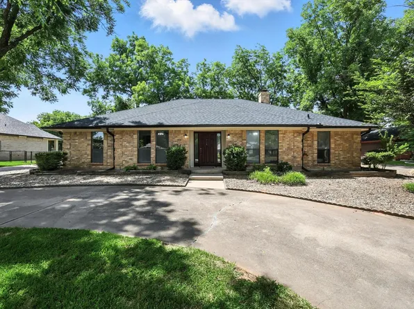 7205 Westover Dr, Granbury, TX 76049