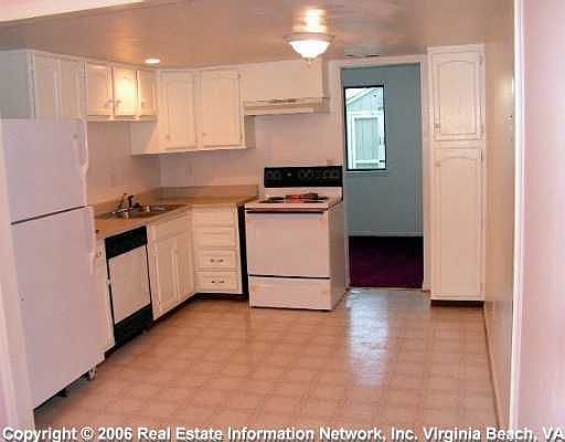 2nd image of 728 Alder Cir