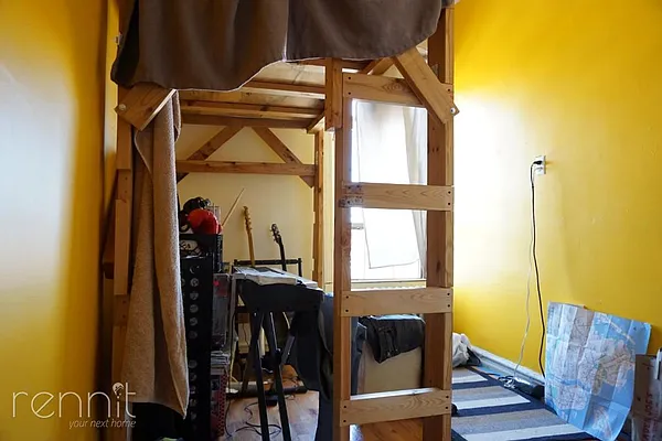 Rented by Rennit Inc. | media 52