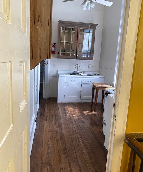 2403 Saint Charles Ave #203 — Photo 8