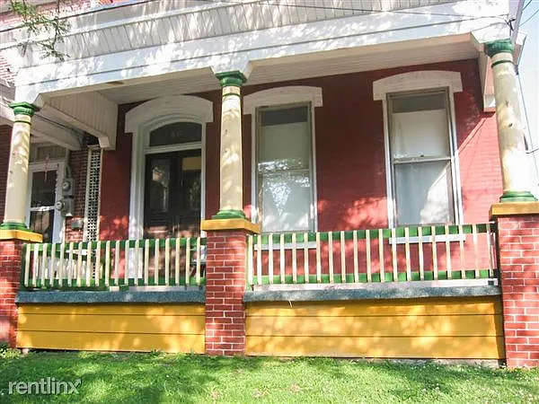 510 N Charlotte St photo 1