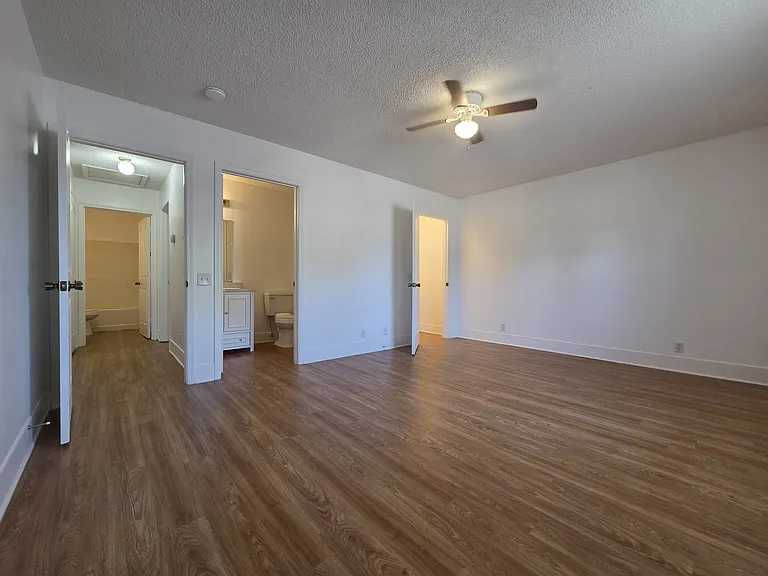 1034 Jessamine Trl — Photo 9