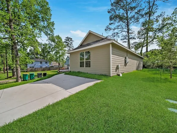 1307 Saint Lawrence River Rd, Conroe, TX 77316
