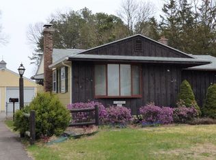 59 Green St, Chicopee, MA 01020