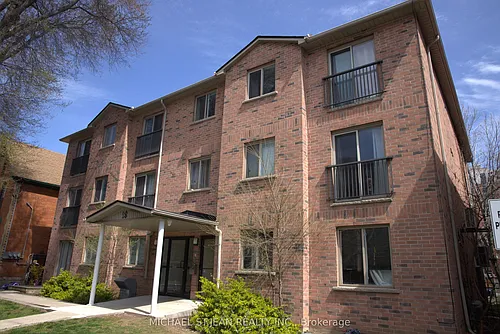 28 Victoria Ave N Photo 1