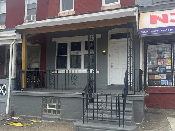 5552 Master St, Philadelphia, PA 19131