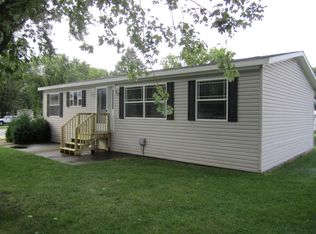 208 Spruce Dr, Belvidere, IL 61008