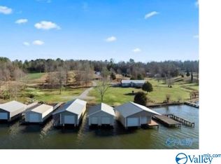 13 Chilcotin Rd, Langston, AL 35755