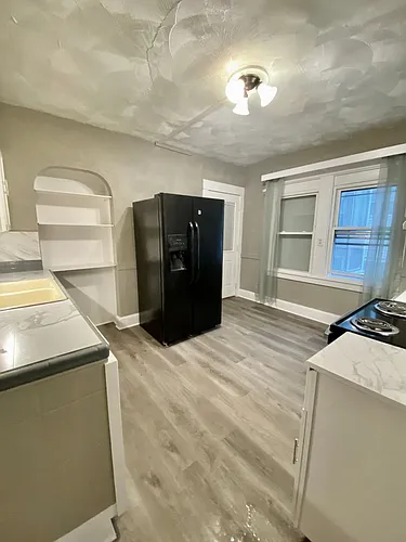 14 Ledyard St Photo 1