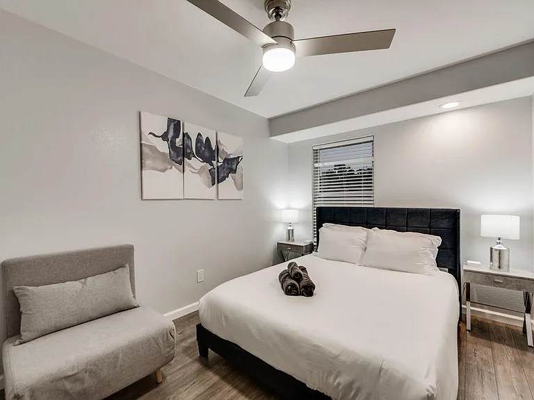 1203 Andrews St — Photo 20