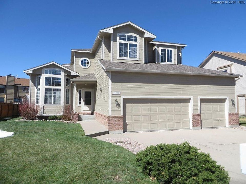 Stunning 4 Bedroom Home!