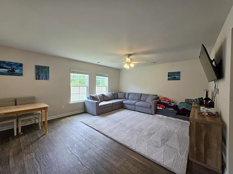 1812 Lacebark Dr — Photo 8