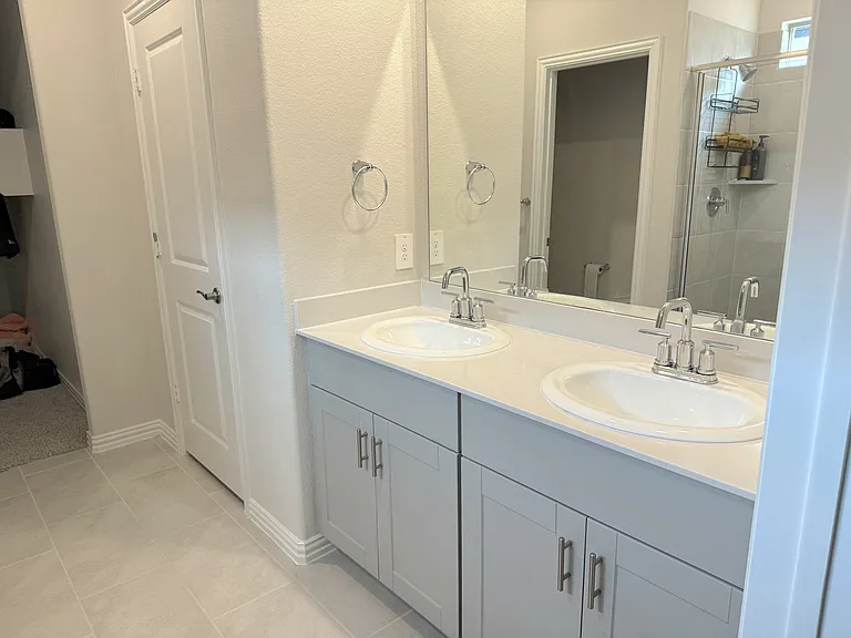 212 Travine Dr — Photo 12