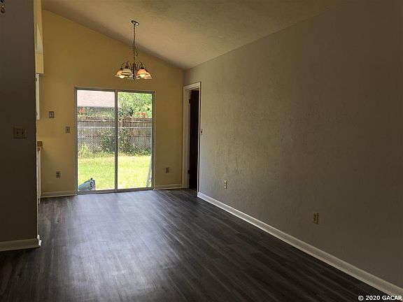 4th image of 2722 NW 49th Pl