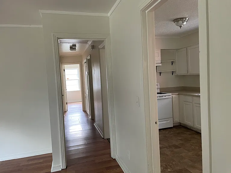 207 McHall Dr — Photo 8