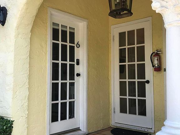 2nd image of 253 Oleander Ave APT 6