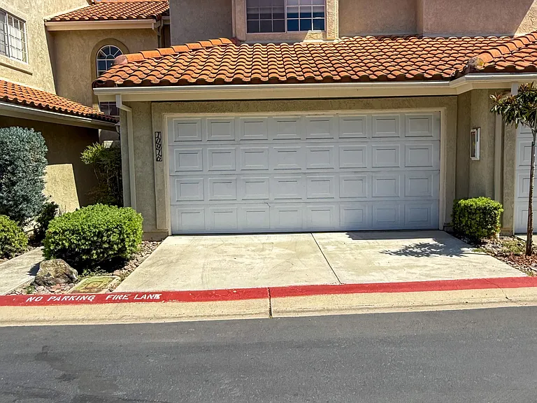 10916 Creekbridge Pl — Photo 1