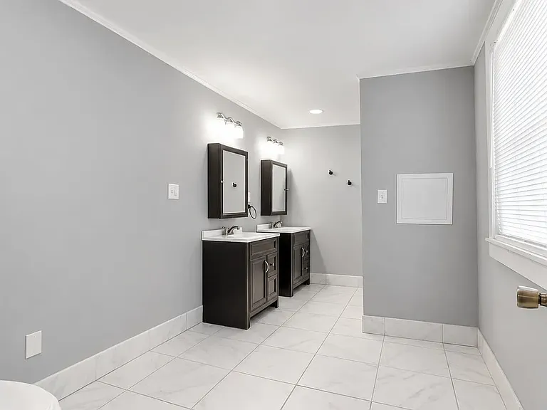 1409 Rhem Ave — Photo 10