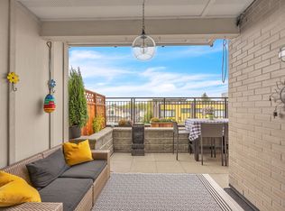 2239 Kingsway #205, Vancouver, BC V5N0E5