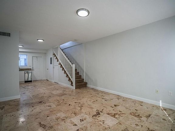 2nd image of 2180 Bay Dr Unit 2B-2180-2B
