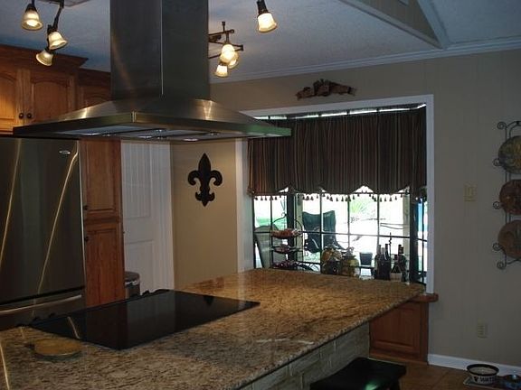 5th image of 220 Santa Anna Dr