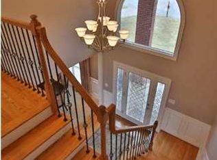 8708 Fairmount Ridge Ct, Louisville, KY 40291