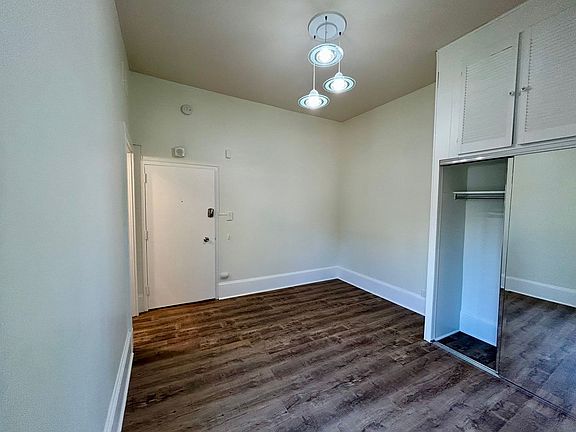 2nd image of 2707 Sacramento St APT 5