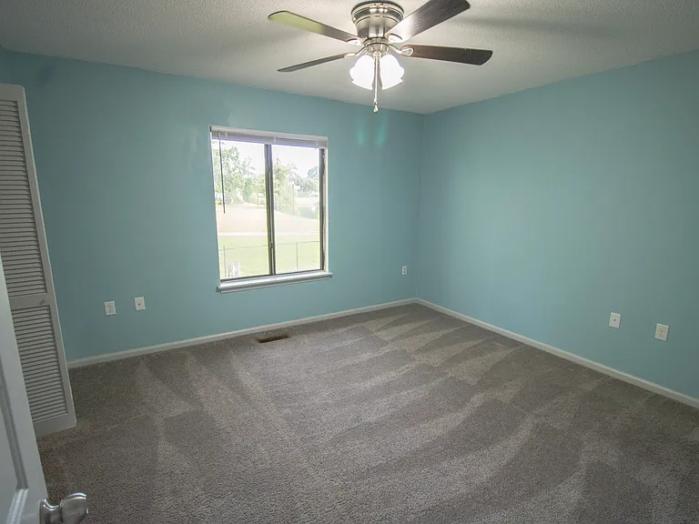 251 Knight Dr #10-1 — Photo 15
