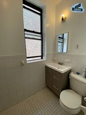 Rented by Fifth & Forever LLC | media 29