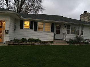 905 15th St NE, Rochester, MN 55906