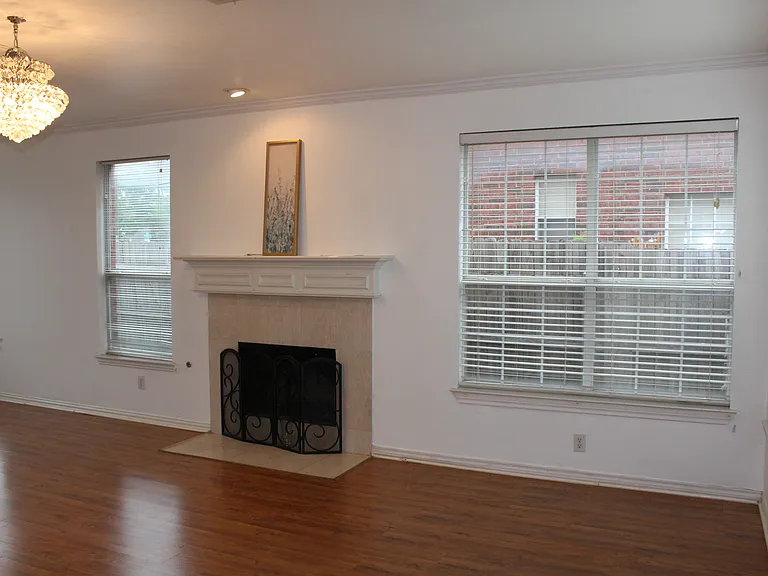5017 Remington Dr — Photo 19