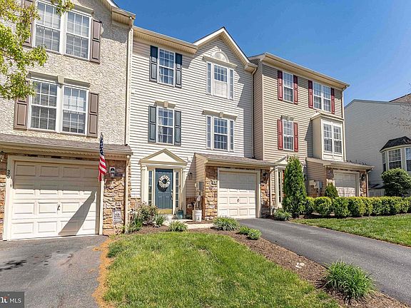 2nd image of 27 Creekside Dr