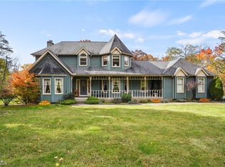 2555 Spring Valley Blvd, Mogadore, OH 44260