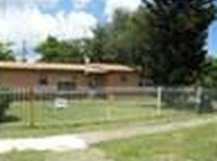 2041 NW 185th Ter, Miami Gardens, FL 33056