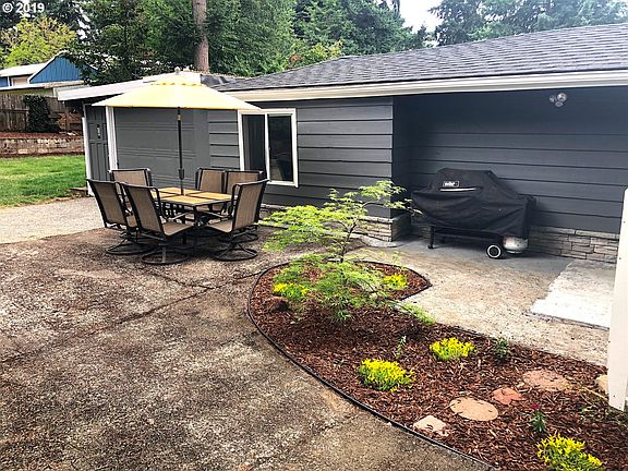 3rd image of 4516 Pacific Ave