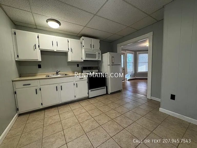 17 Edwards St #1 — Photo 1