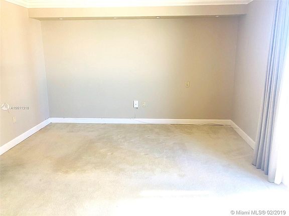 5th image of 15645 Collins Ave