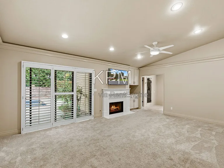 3342 Cove Cir — Photo 11
