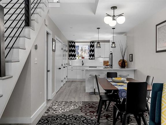 3rd image of 26 W Narragansett Ave APT 3