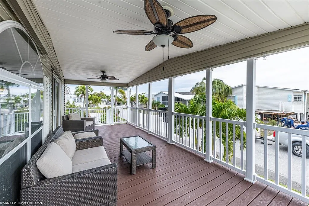 2 bed, 2.0 bath, 1375 sqft, $3,500 — Photo 2