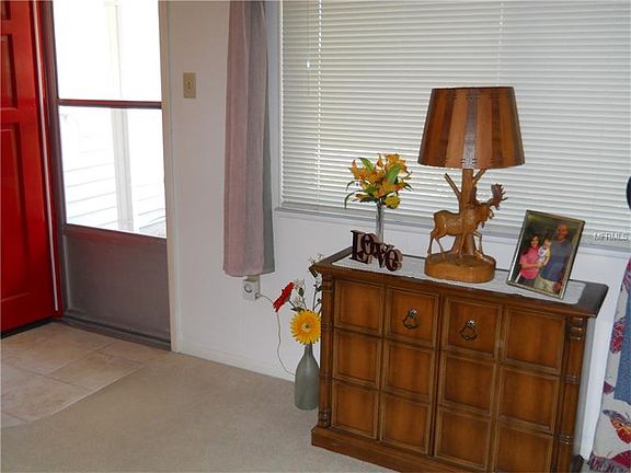 3rd image of 1216 E Camellia Dr