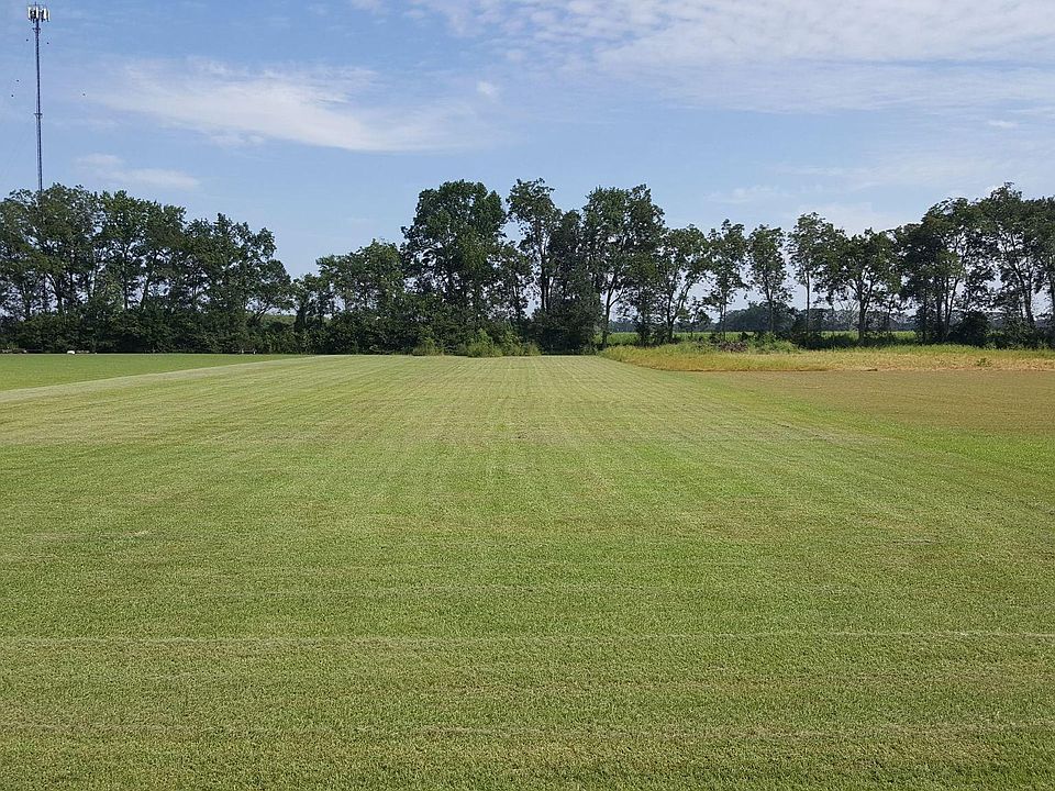 1st image of 1004 Nook Dr