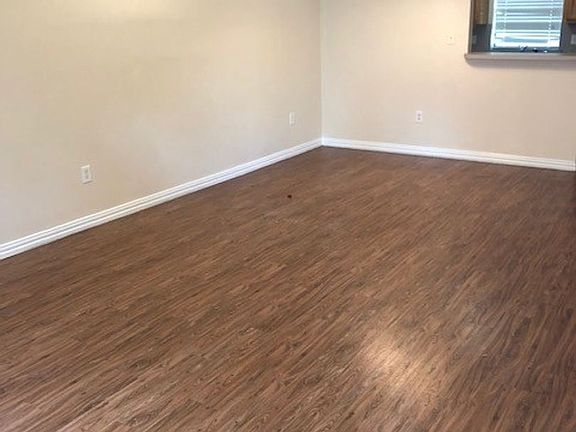 2nd image of 2216 N Carroll Blvd APT 3