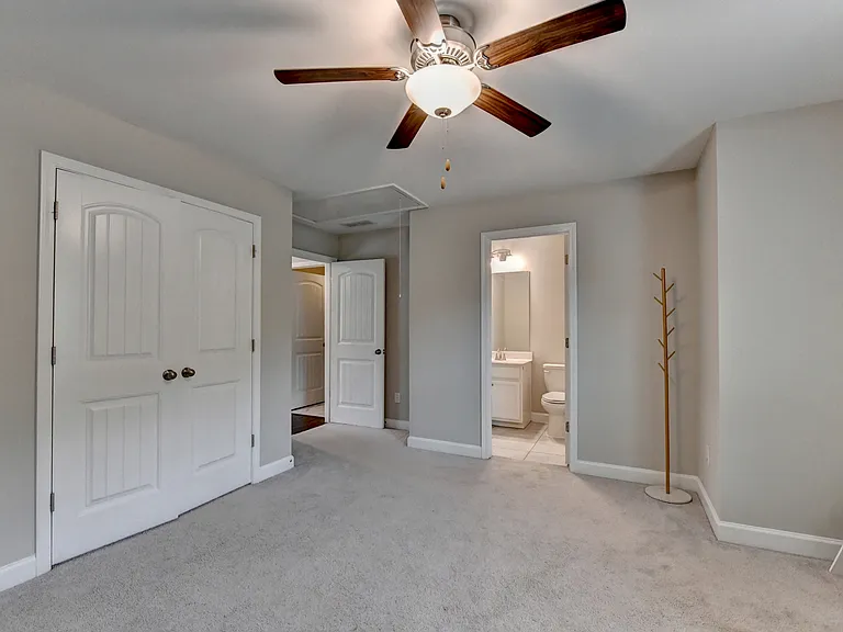 6035 Ashborough Park — Photo 21